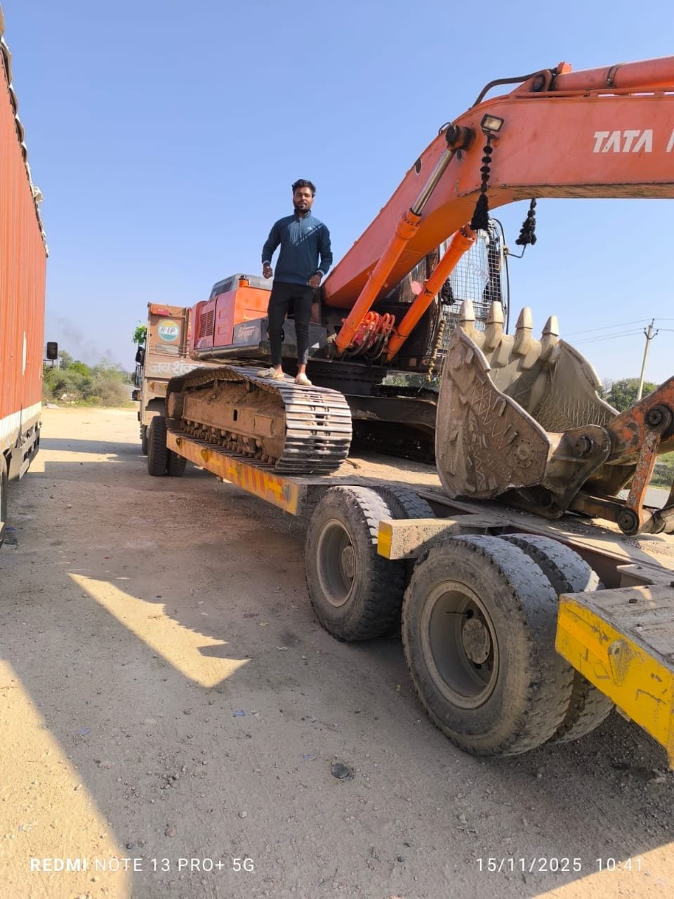 Standard Excavator 8T